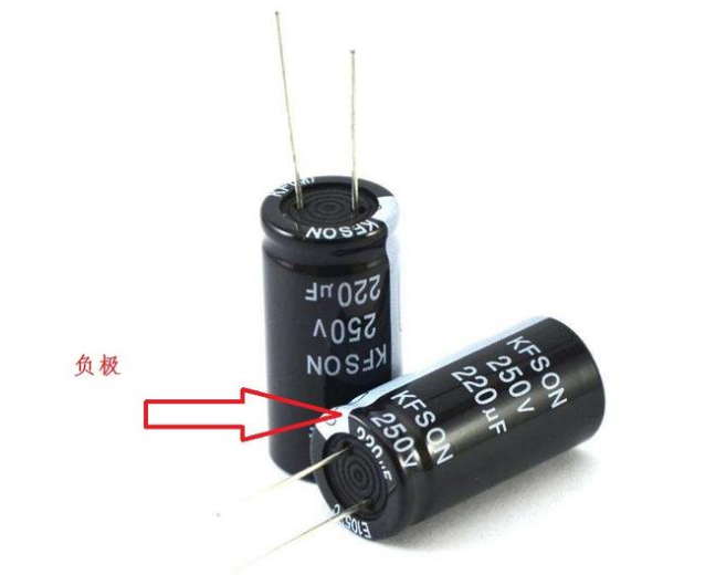「NIPPON CHEMI-CON」電解電容極性接錯會爆炸，如何避免？